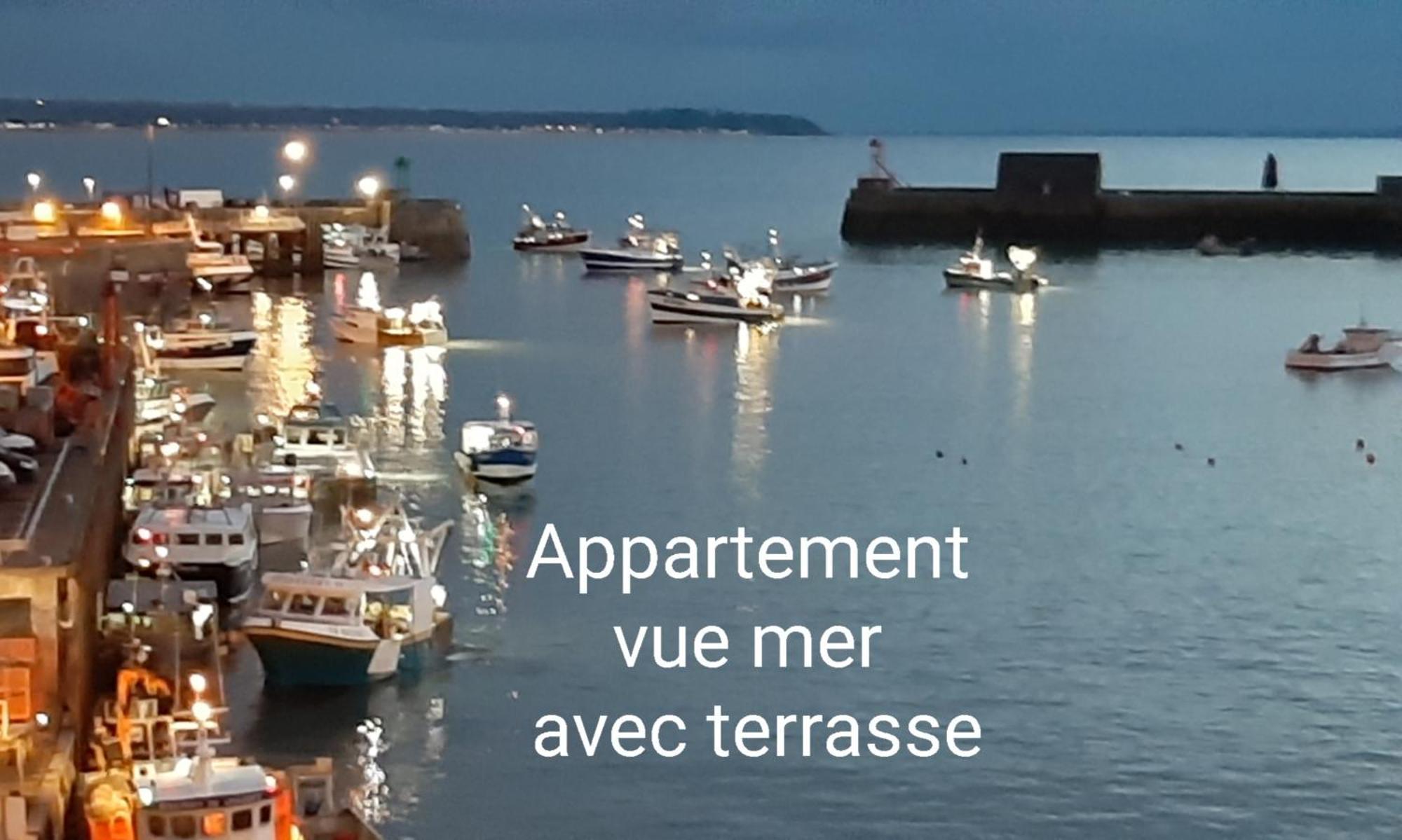 Apartment Rare A Granville! Avec Terrasse! Vue Mer! *