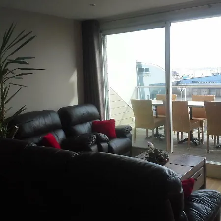 Magnifique appartement, face au Port de Granville, avec vue sur mer, à 200 m du centre ville. Extérieur photo