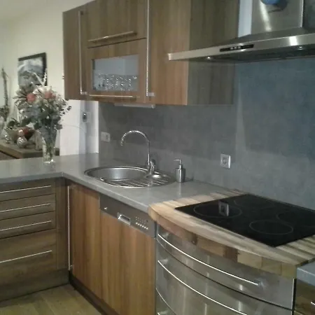 Magnifique appartement, face au Port de Granville, avec vue sur mer, à 200 m du centre ville. Extérieur photo