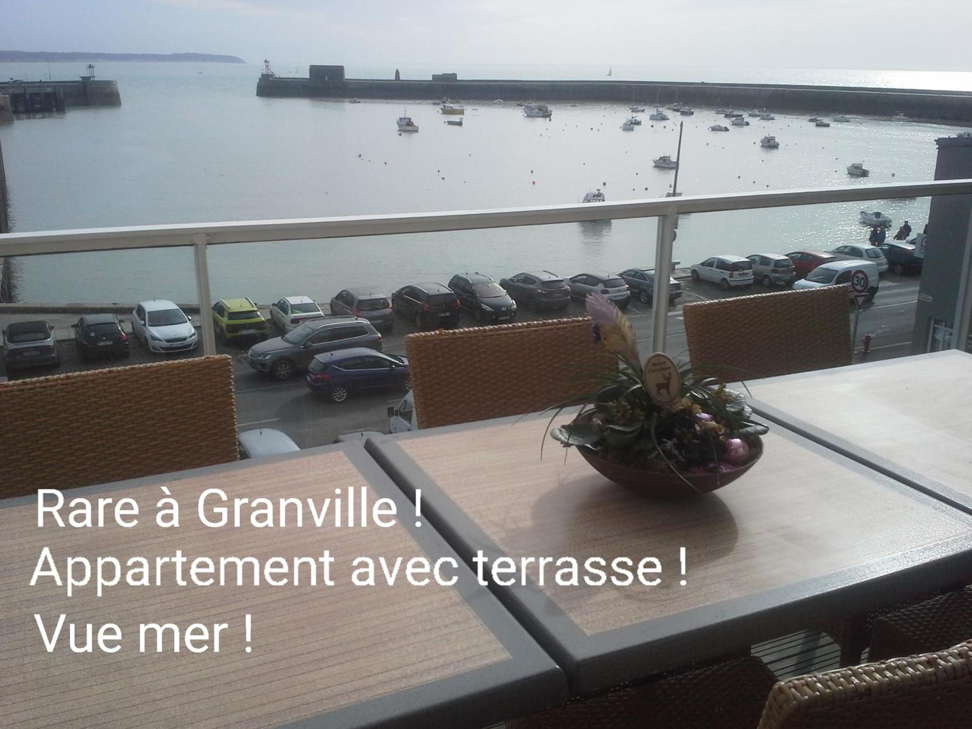 Magnifique Appartement, Face Au Port De Granville, Avec Vue Sur Mer, à 200 M Du Centre Ville. Appartement